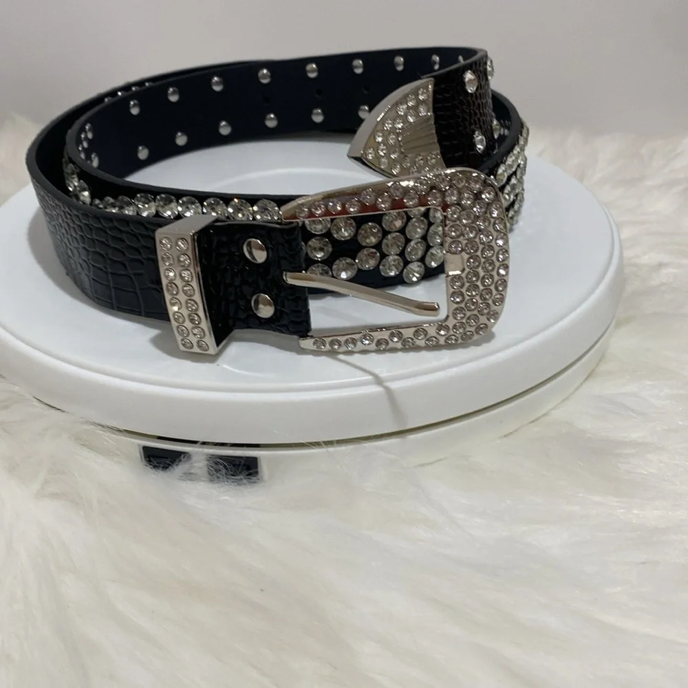 Rhinestone belt - Picture 3 of 5